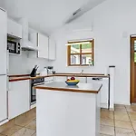 Σπίτι διακοπών Stunning In With Kitchen