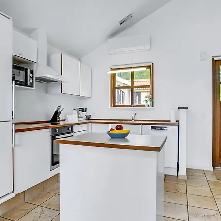 בית נופש Stunning In With Kitchen