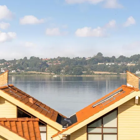 Stunning In With Kitchen