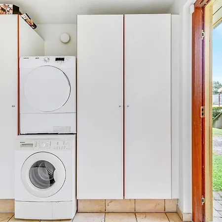 בית נופש Stunning In With Kitchen Egernsund