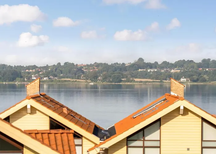 Stunning In With Kitchen